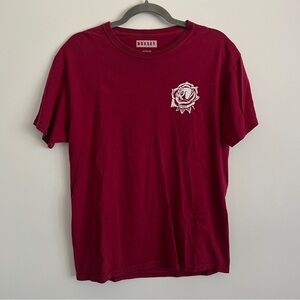 Box Set Burgundy Show Some Love Skulls Roses Graphic T-Shirt-Men’s Size Medium